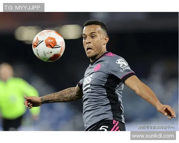 欧洲足球度球星风采与荣耀瞬间全景解析